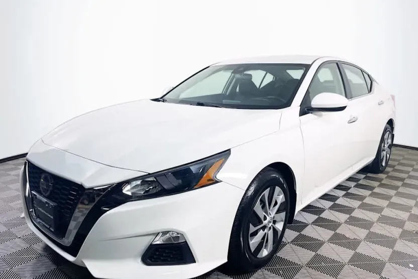 2022 Nissan Altima 2.5 S photo 1