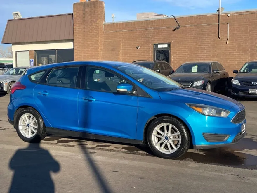 2017 Ford Focus SE photo 1