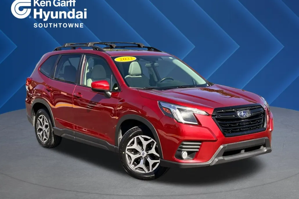 2022 Subaru Forester Premium photo 1
