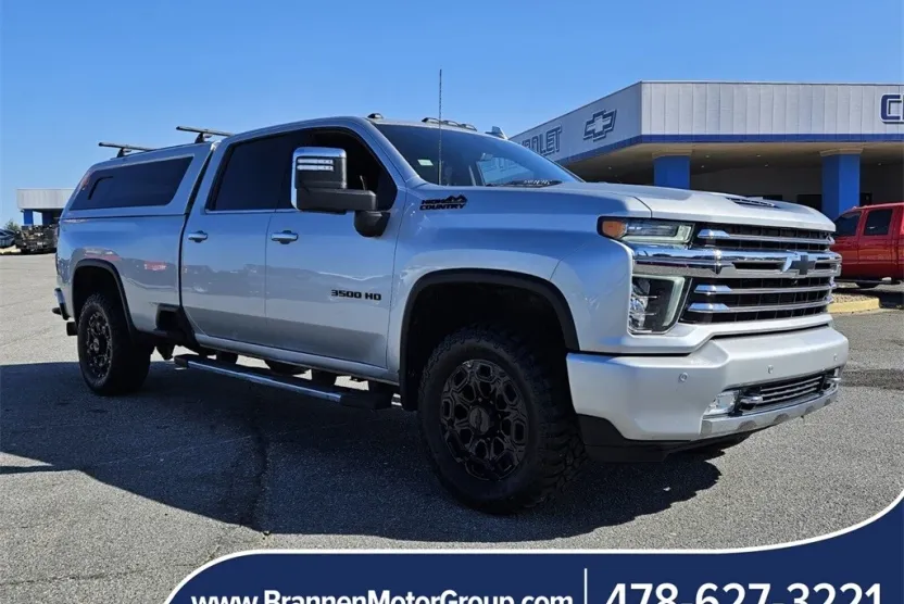 2022 Chevrolet Silverado 3500HD High Country photo 1