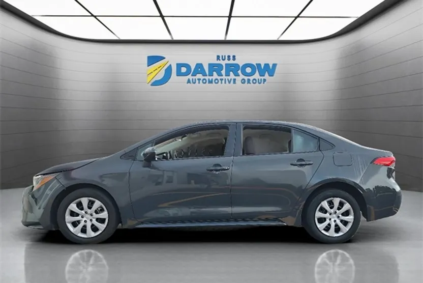 2023 Toyota Corolla LE photo 1