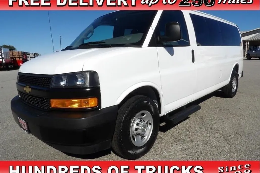 2023 Chevrolet Express LS photo 1