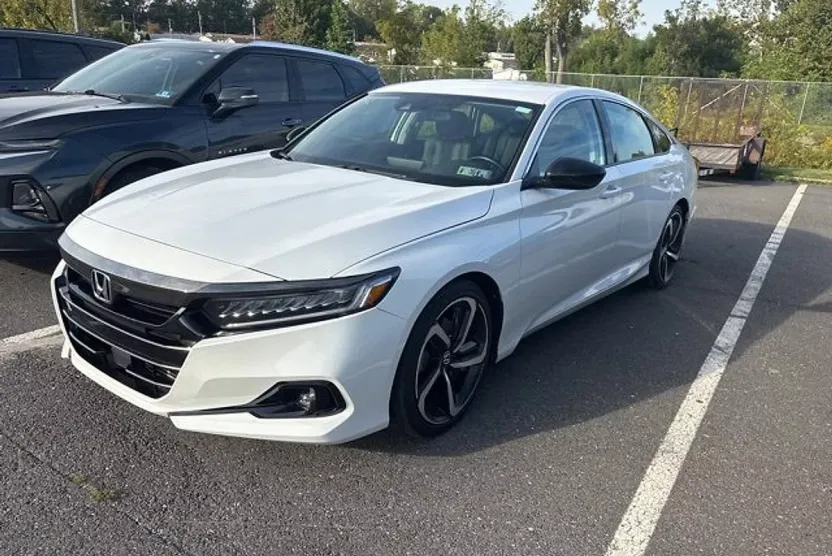 2022 Honda Accord Sport SE photo 1