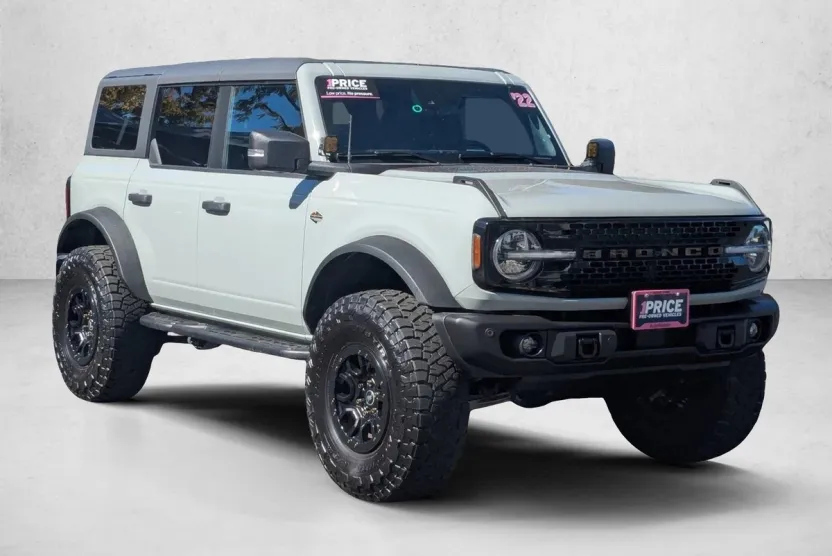 2022 Ford Bronco Wildtrak photo 1