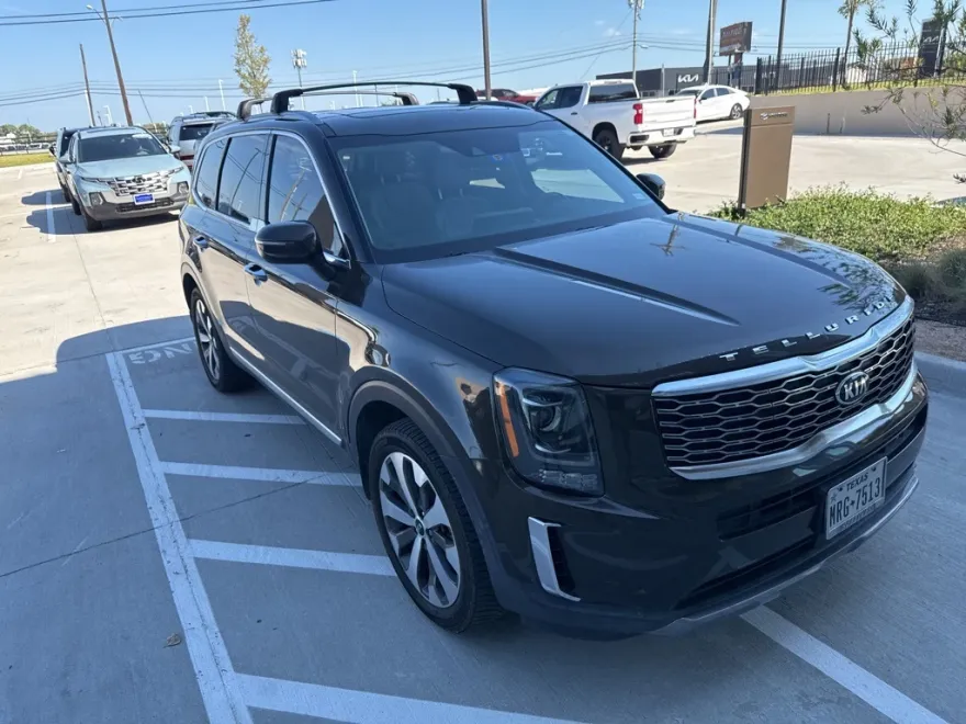 2020 Kia Telluride S photo 1