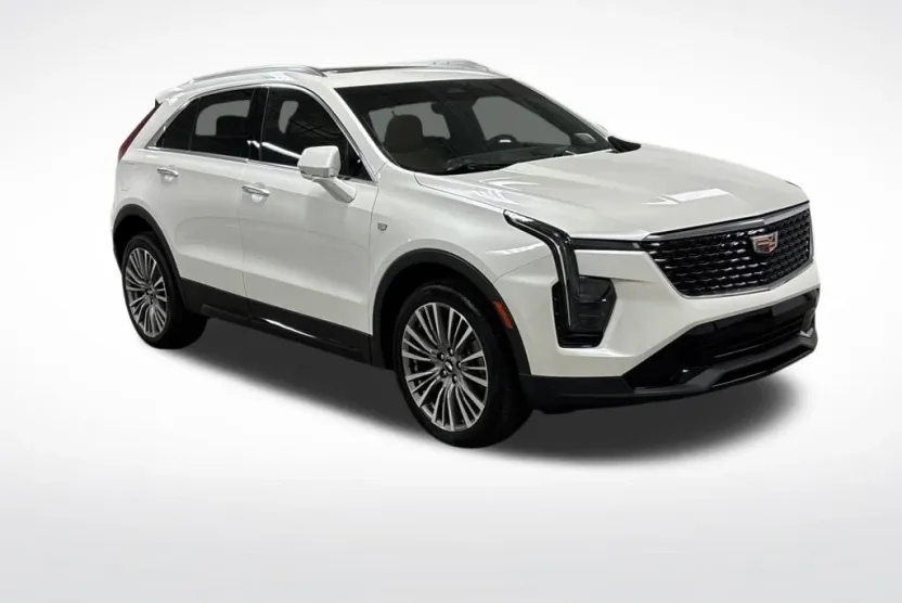 2024 Cadillac XT4 Premium Luxury photo 1