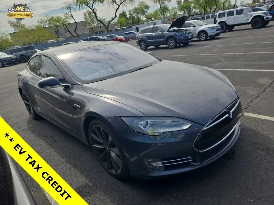2016 Tesla Model S 70 photo 1