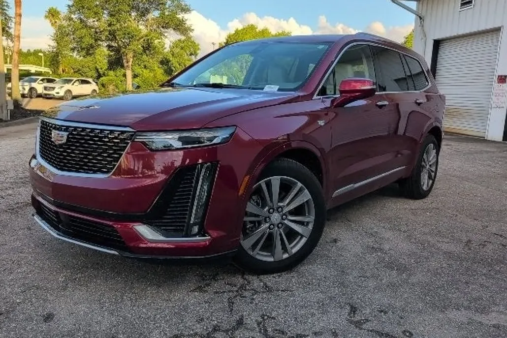 2025 Cadillac XT6 Premium Luxury photo 1