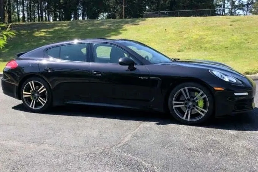 2014 Porsche Panamera E-Hybrid S photo 1