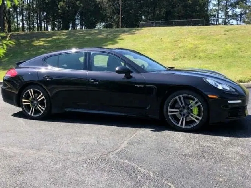2014 Porsche Panamera E-Hybrid S photo 1
