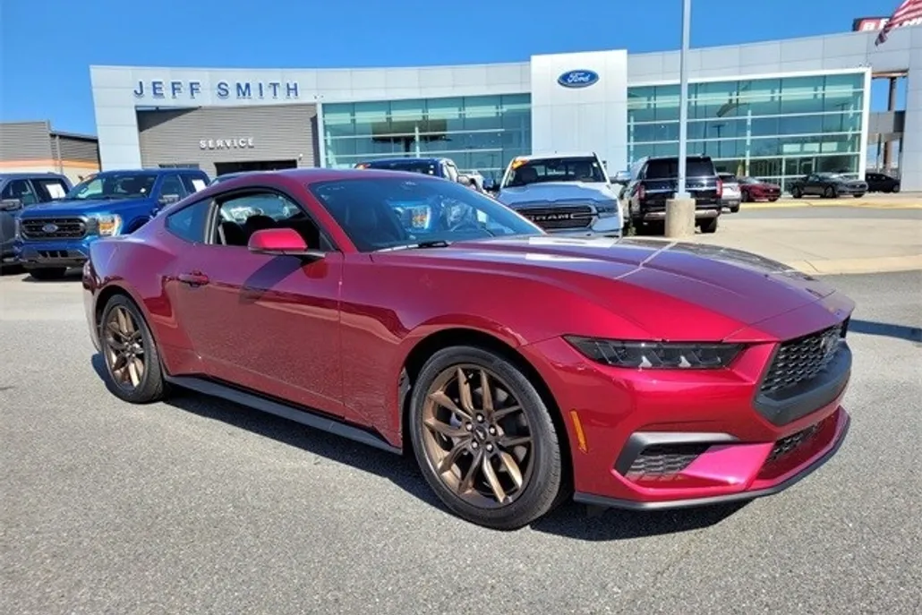 2025 Ford Mustang EcoBoost photo 1