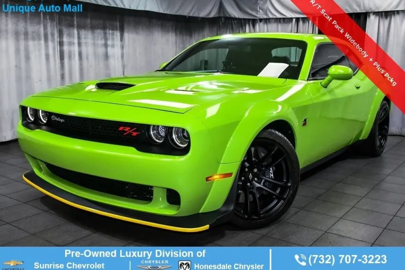 2023 Dodge Challenger R/T Scat Pack Widebody photo 1