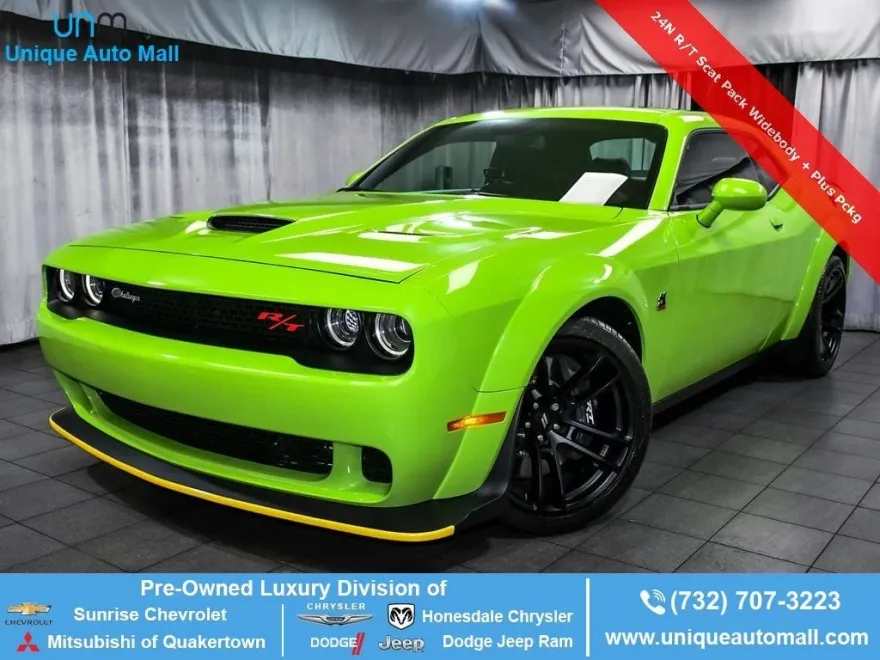 2023 Dodge Challenger R/T Scat Pack Widebody photo 1