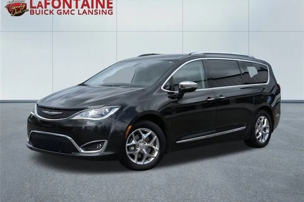 2017 Chrysler Pacifica Limited photo 1