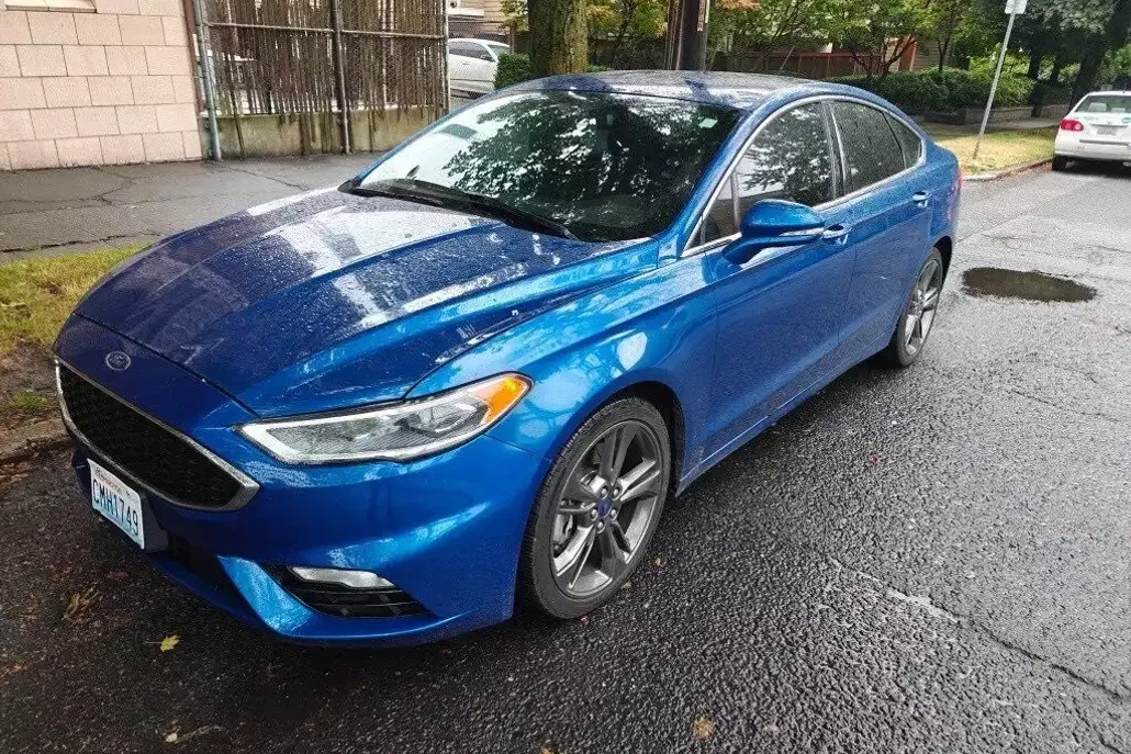 2017 Ford Fusion Sport photo 1