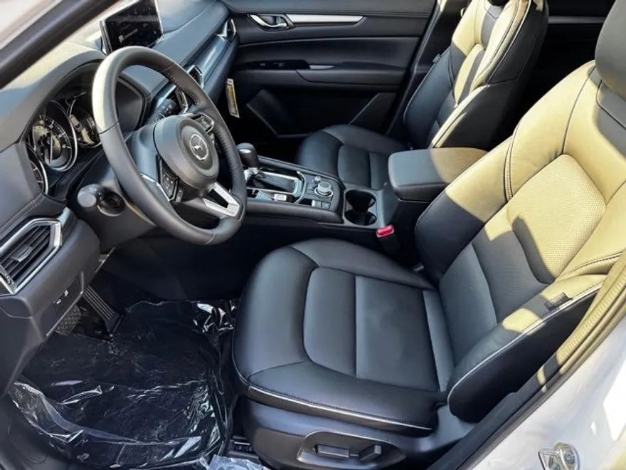 2025 Mazda CX-5 2.5 Select photo 1