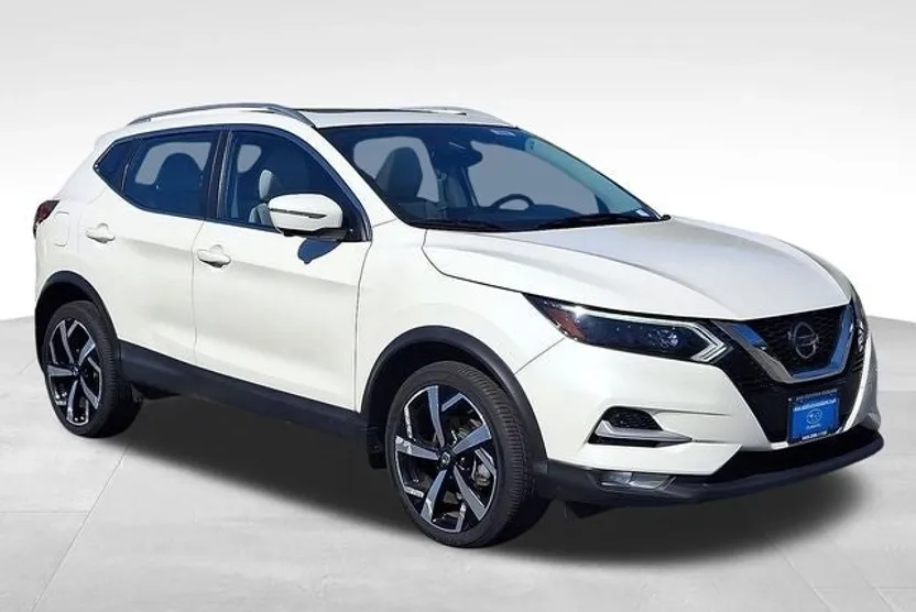 2021 Nissan Rogue Sport SL photo 1
