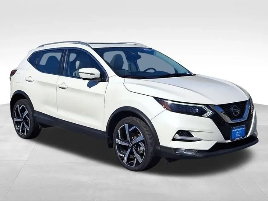 2021 Nissan Rogue Sport SL photo 1