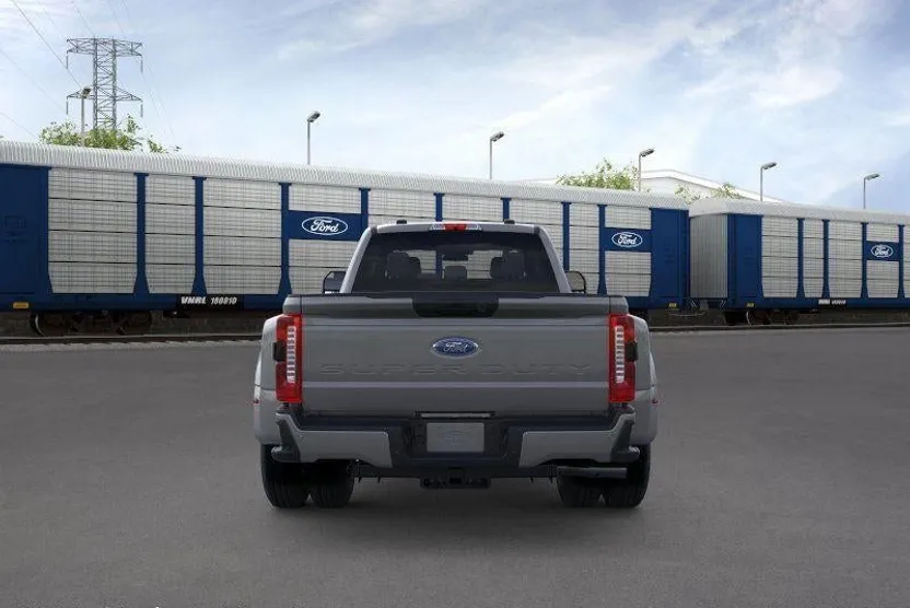 2026 Ford F-350 XL photo 1