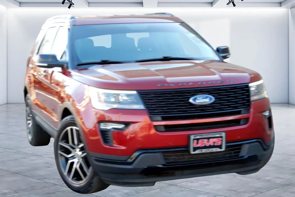 2019 Ford Explorer Sport photo 1