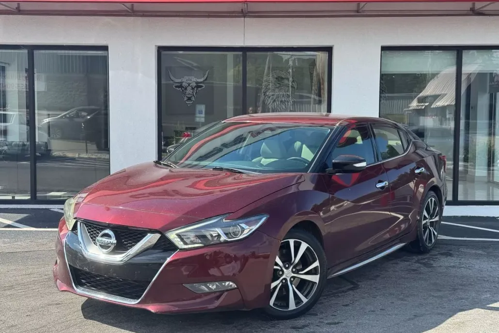 2016 Nissan Maxima SV photo 1