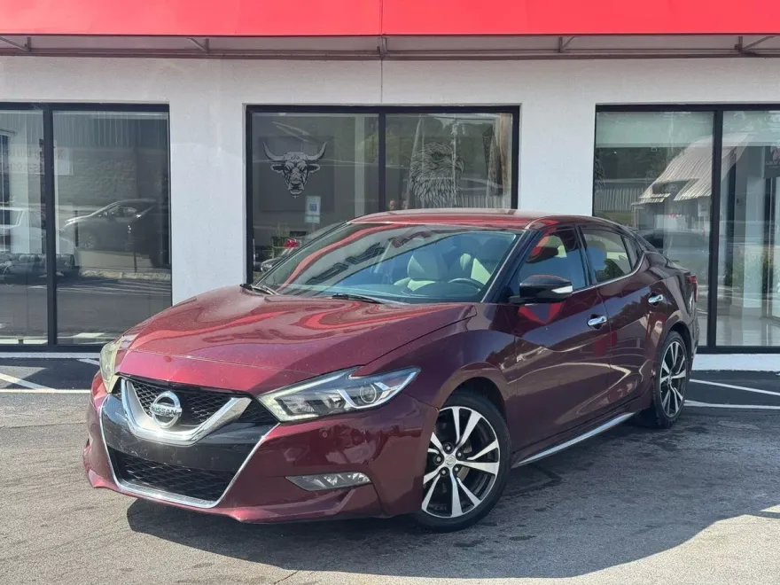 2016 Nissan Maxima SV photo 1