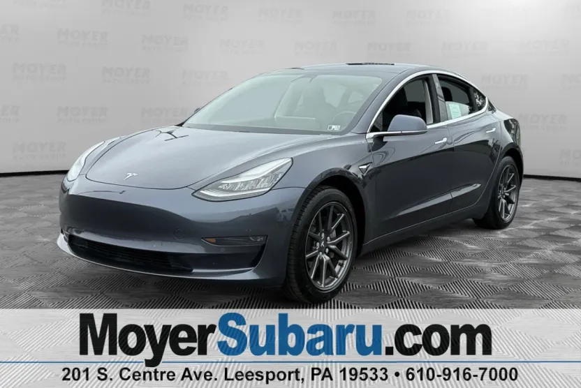 2019 Tesla Model 3 photo 1