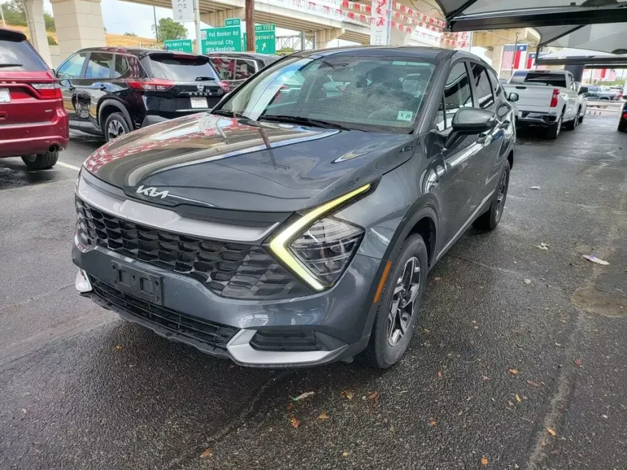 2024 Kia Sportage LX photo 1