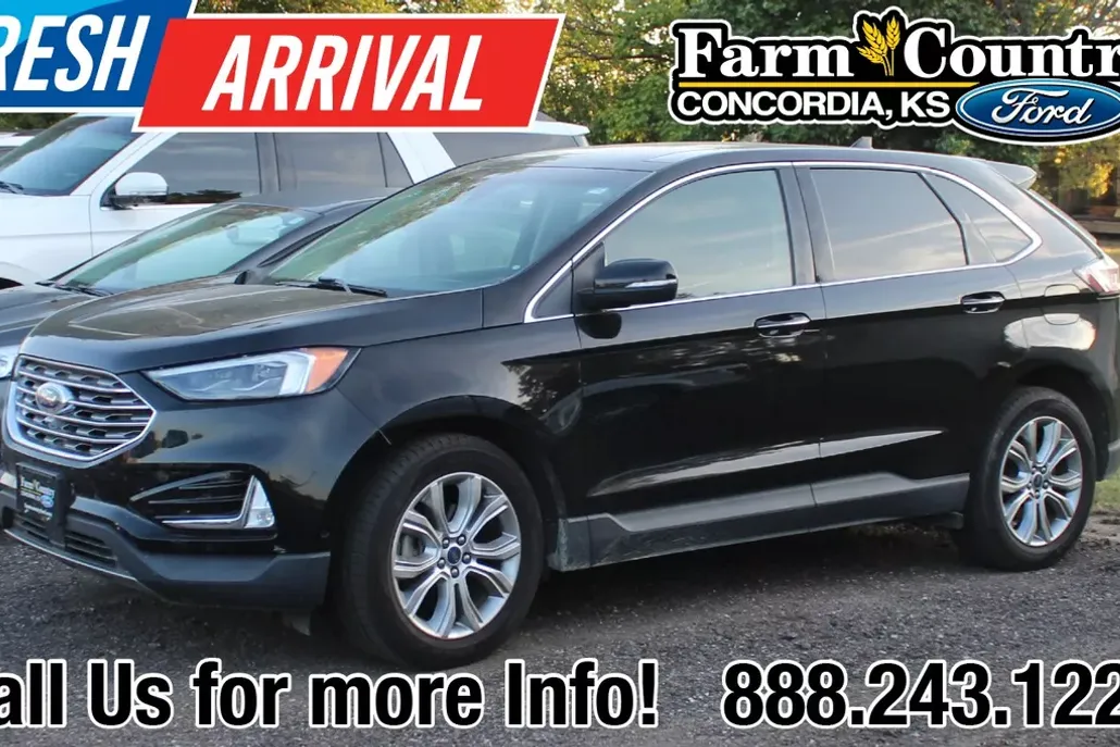 2019 Ford Edge Titanium photo 1