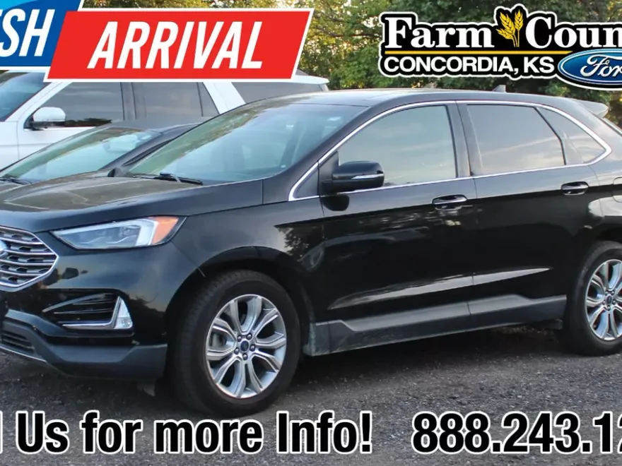 2019 Ford Edge Titanium photo 1