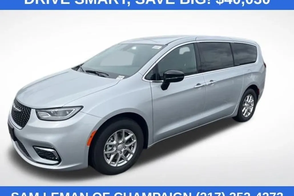 2026 Chrysler Pacifica photo 1
