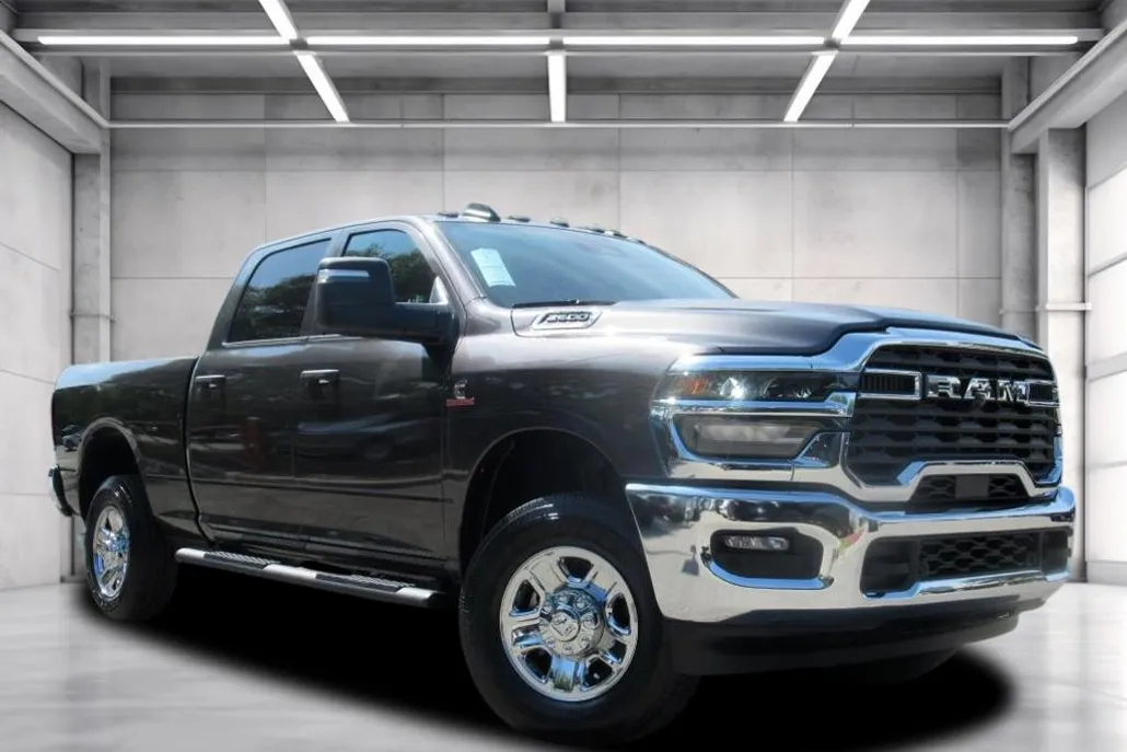 2025 Ram 2500 Tradesman photo 1