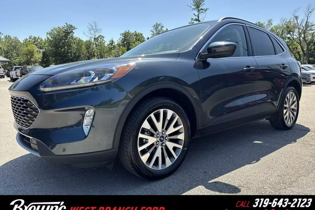 2022 Ford Escape Titanium photo 1