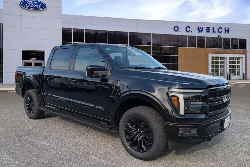 2025 Ford F-150 Lariat photo 1