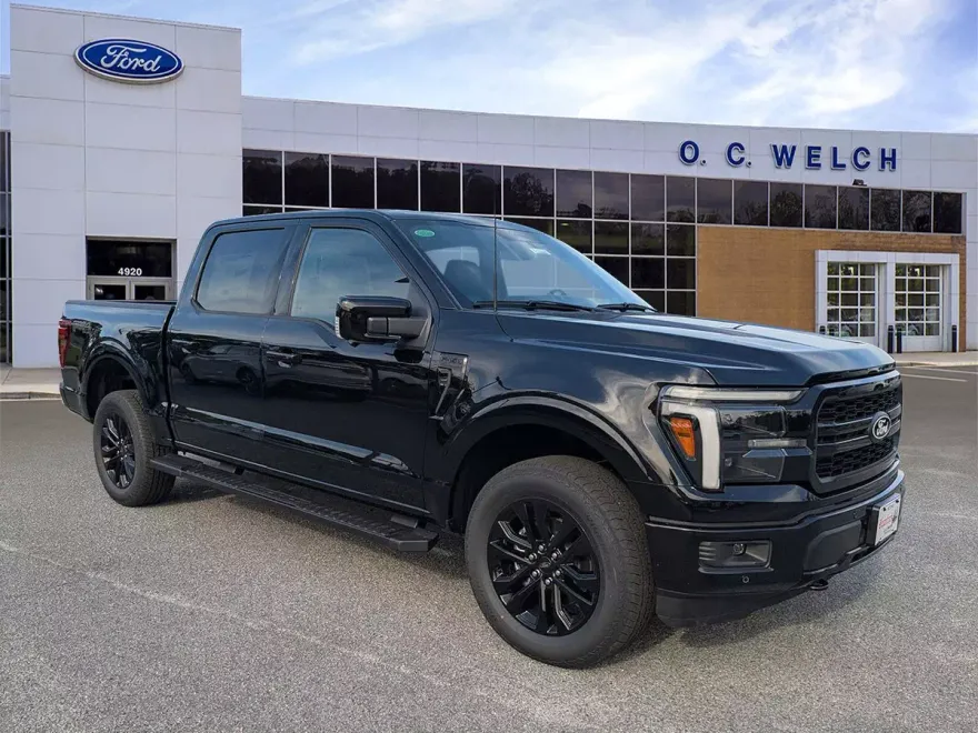 2025 Ford F-150 Lariat photo 1