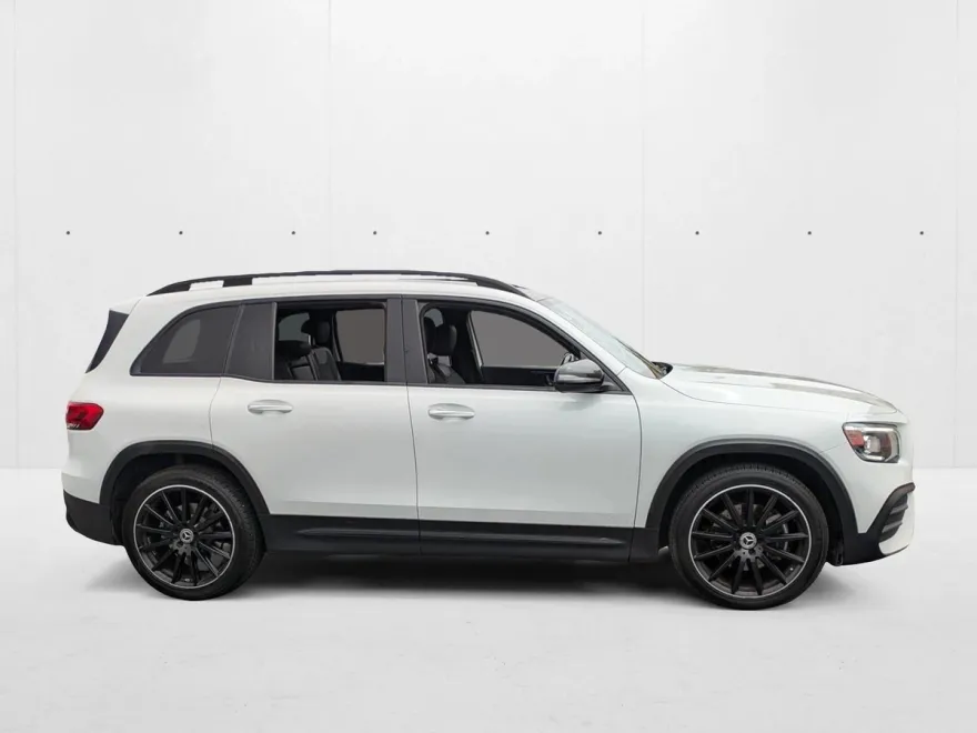 2020 Mercedes Benz GLB 250 photo 1
