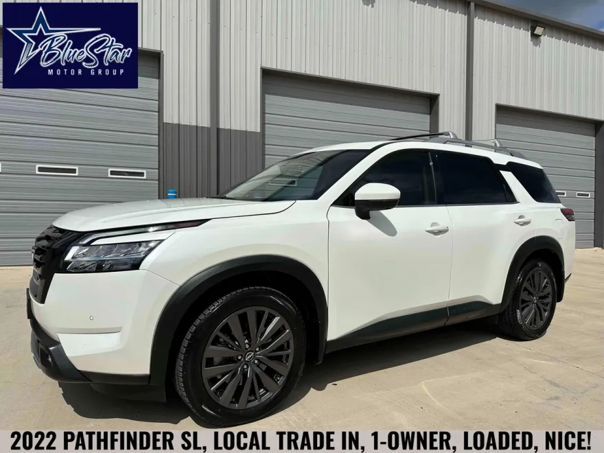 2022 Nissan Pathfinder SL photo 1