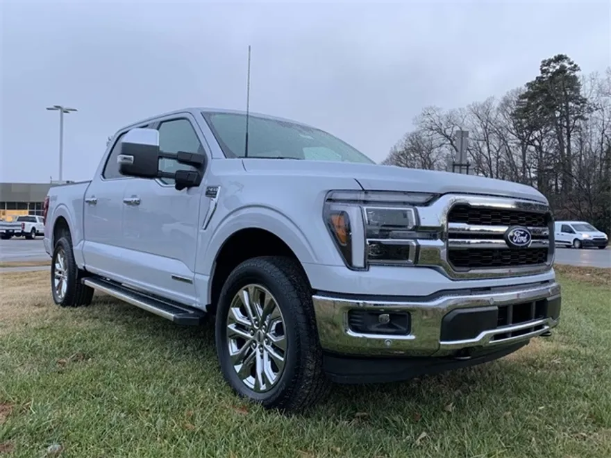 2025 Ford F-150 Lariat photo 1