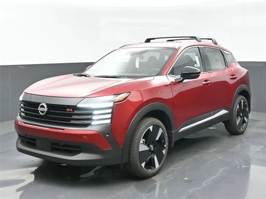 2026 Nissan Kicks SR photo 1