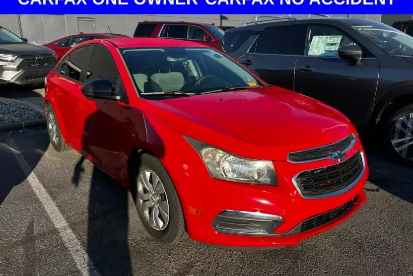 2015 Chevrolet Cruze LS photo 1