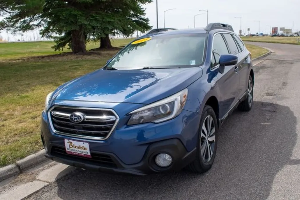 2019 Subaru Outback 2.5i Limited photo 1