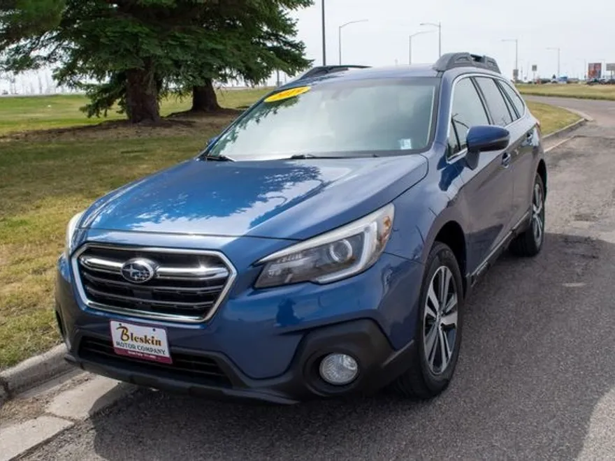 2019 Subaru Outback 2.5i Limited photo 1