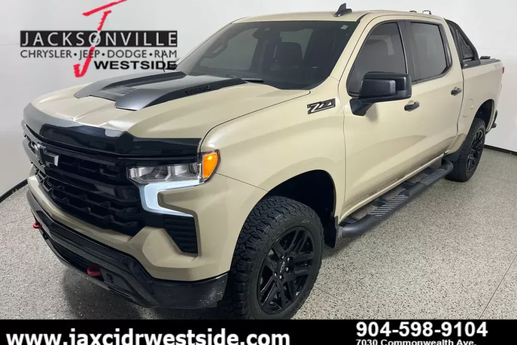 2023 Chevrolet Silverado 1500 LT Trail Boss photo 1