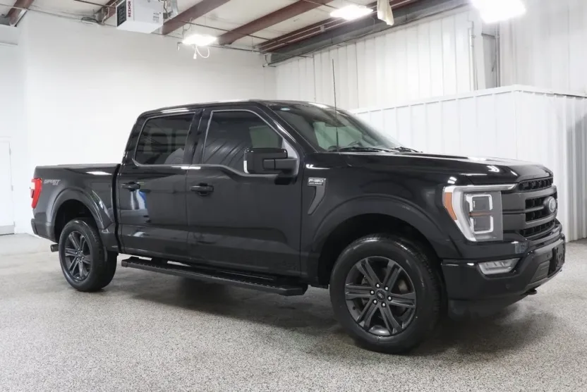 2023 Ford F-150 Lariat photo 1