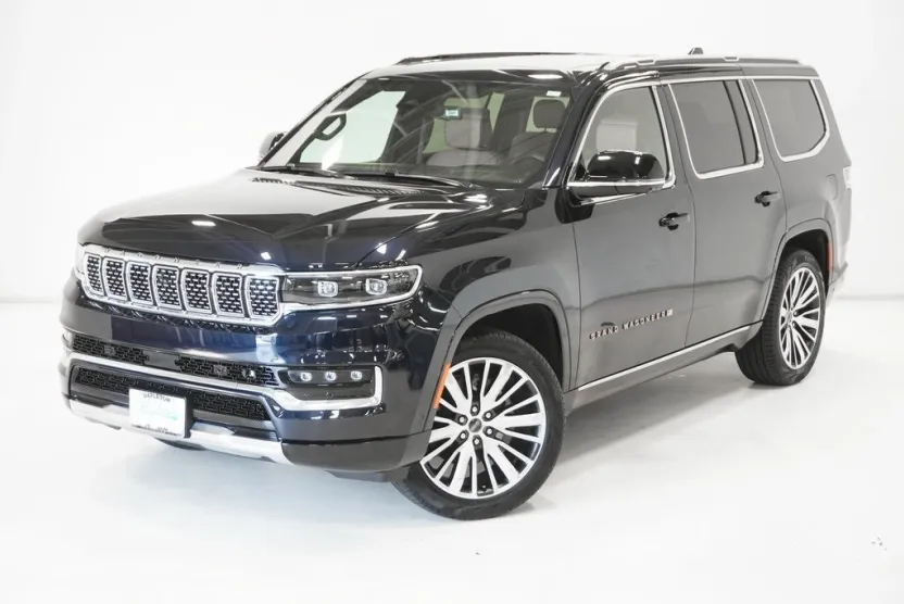 2024 Jeep Grand Wagoneer III photo 1