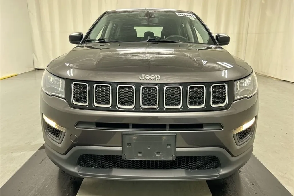 2020 Jeep Compass Sport photo 1