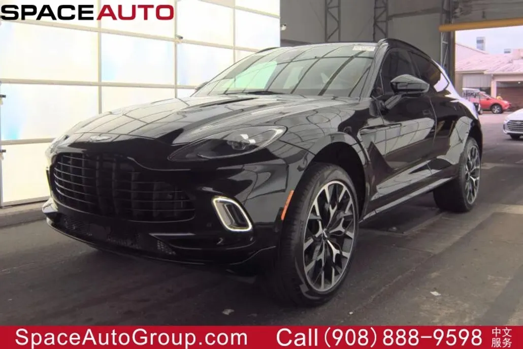 2021 Aston Martin DBX AM8 photo 1