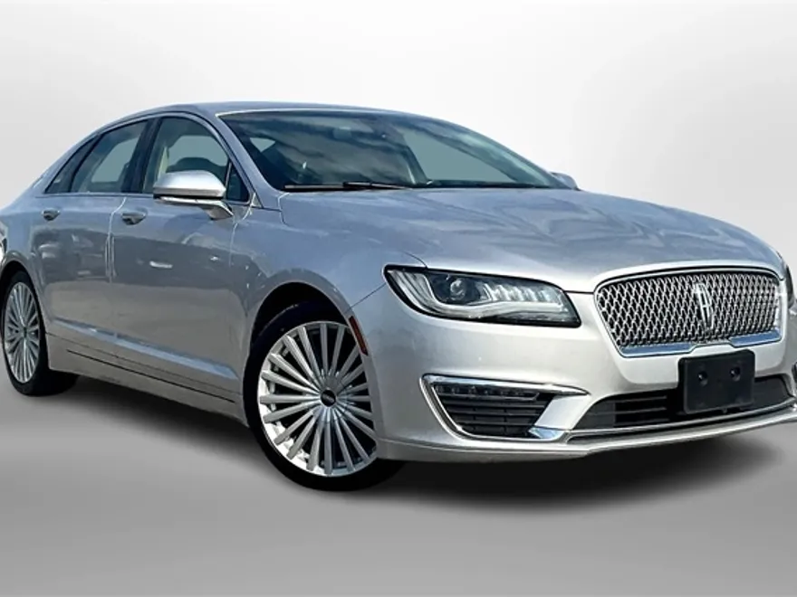 2017 Lincoln MKZ Reserve photo 1