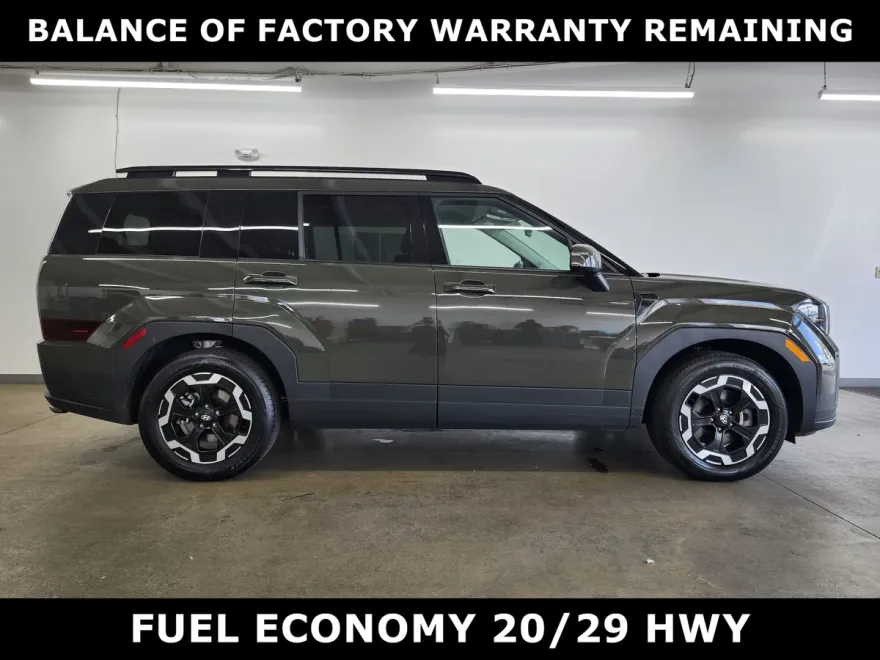 2025 Hyundai Santa Fe SEL photo 1