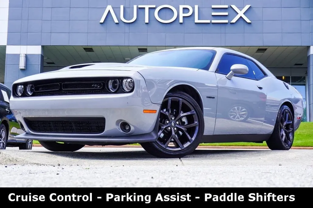2021 Dodge Challenger R/T photo 1